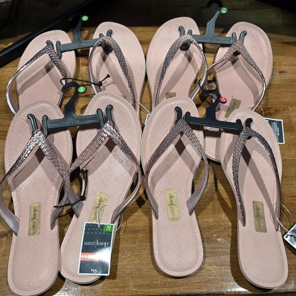 West Loop Womens Sandals S/M Pink Flip Flops NWT 3Med and 1 small reseller bundl - Picture 1 of 5